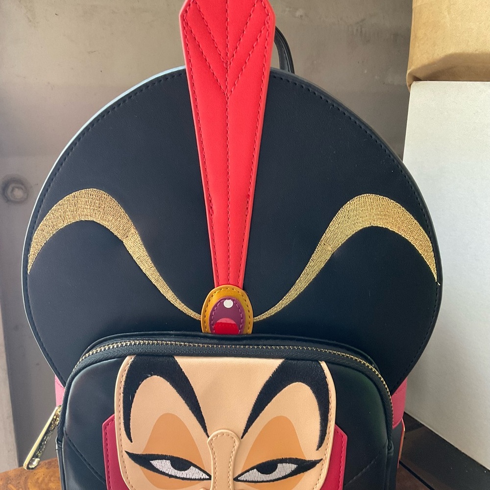 Disney Parks Cosplay  Villian  Jafar  Loungefly NWT